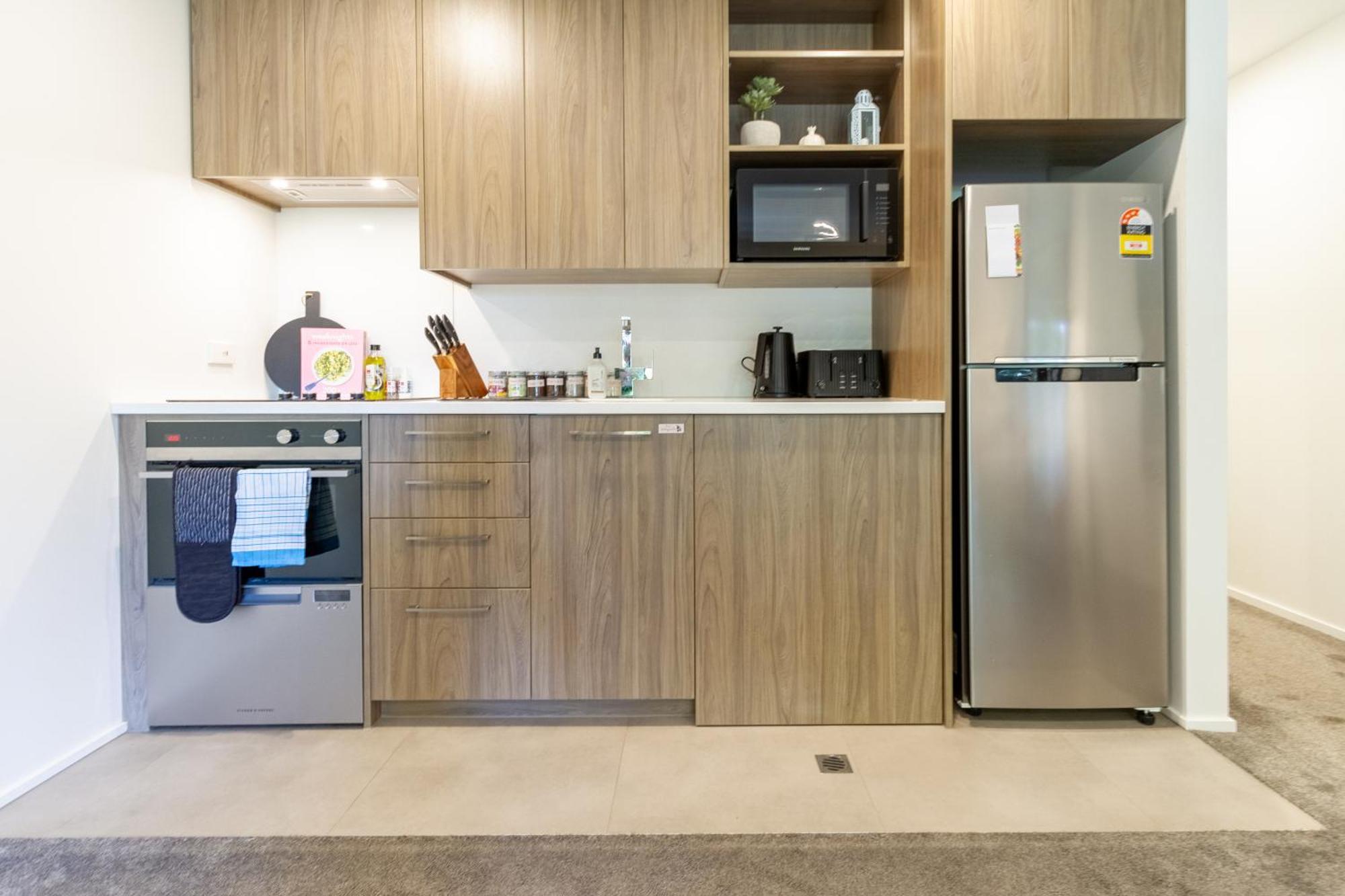 Cozy 1-Bed Apartment With Park Views, Sleeps 4 Κράισττσερτς Εξωτερικό φωτογραφία